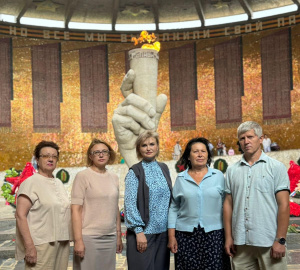 ООО «Аврора» провела церемонию возложения цветов в честь Дня Памяти и Скорби!